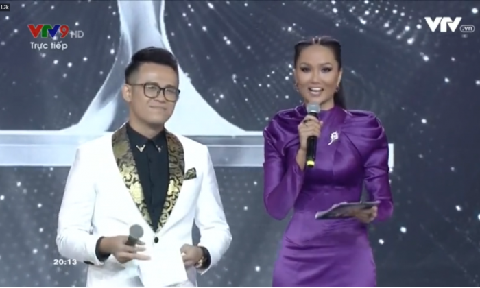 Dàn thí sinh Hoa hậu Hoàn vũ Việt Nam 2019 khoe sắc trong đêm bán kết